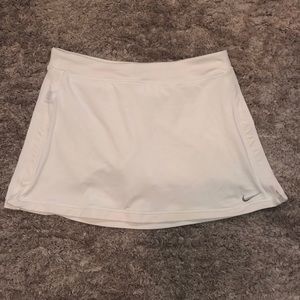 White Nike tennis skirt
